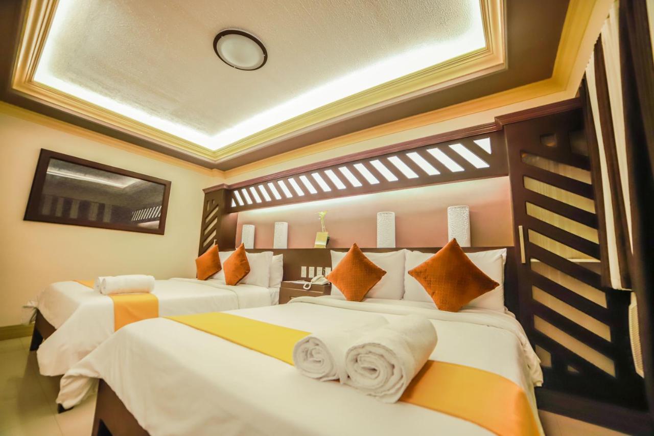 Villa Esmeralda Bryan'S Resort Hotel And Restaurant Palayan City Екстериор снимка
