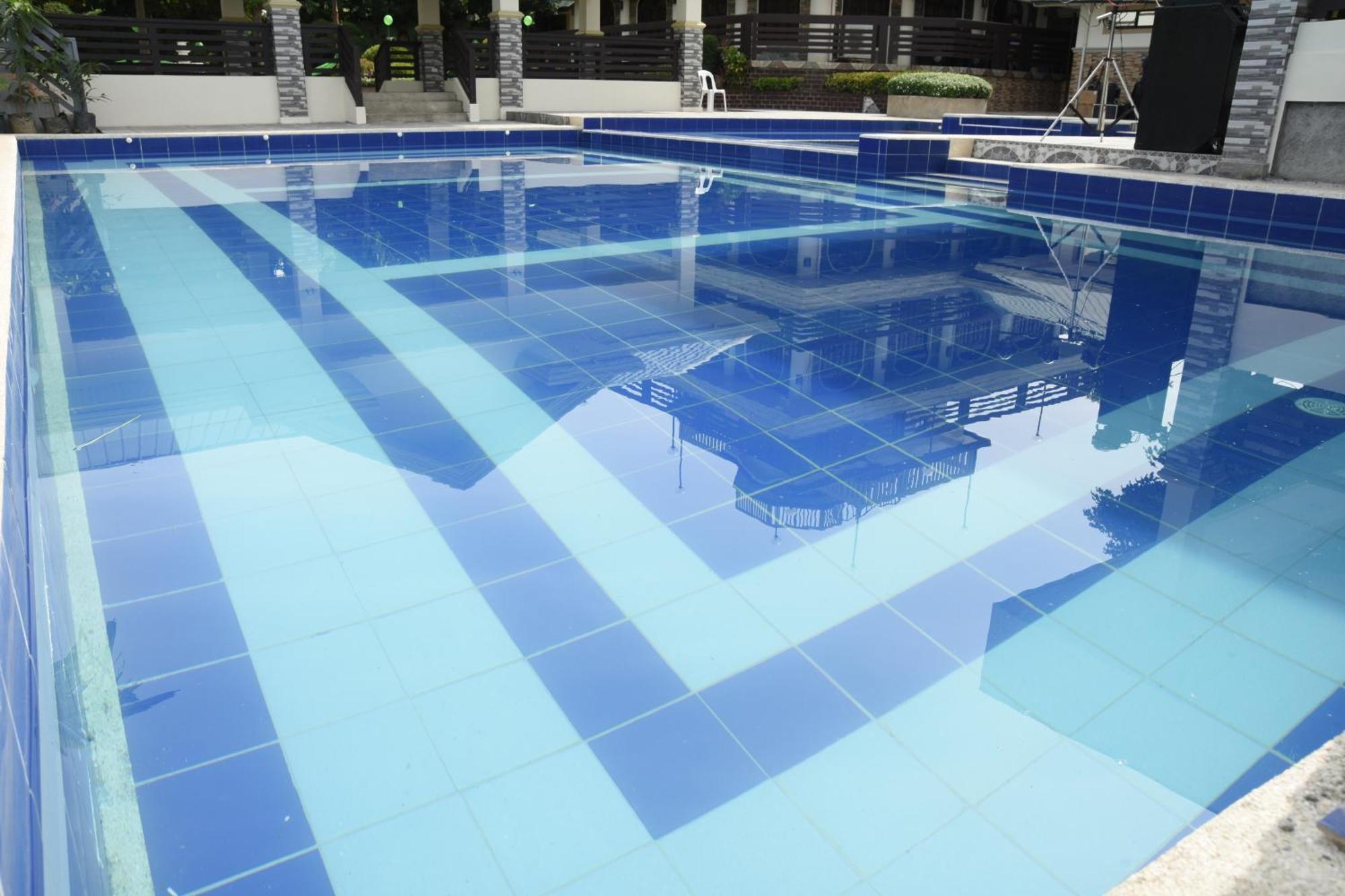 Villa Esmeralda Bryan'S Resort Hotel And Restaurant Palayan City Екстериор снимка