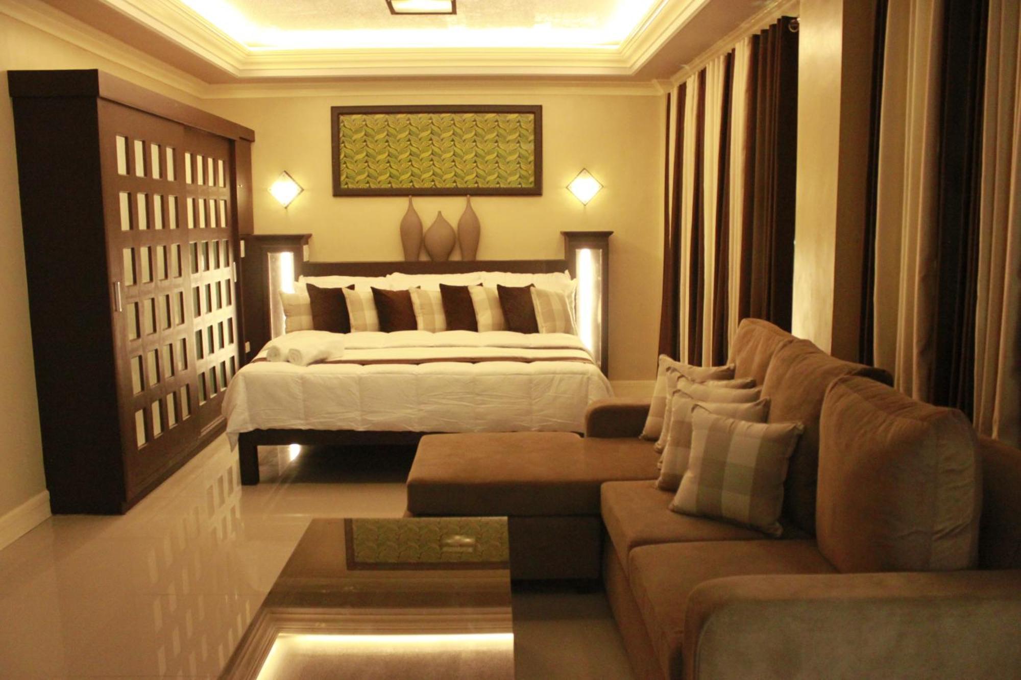 Villa Esmeralda Bryan'S Resort Hotel And Restaurant Palayan City Екстериор снимка